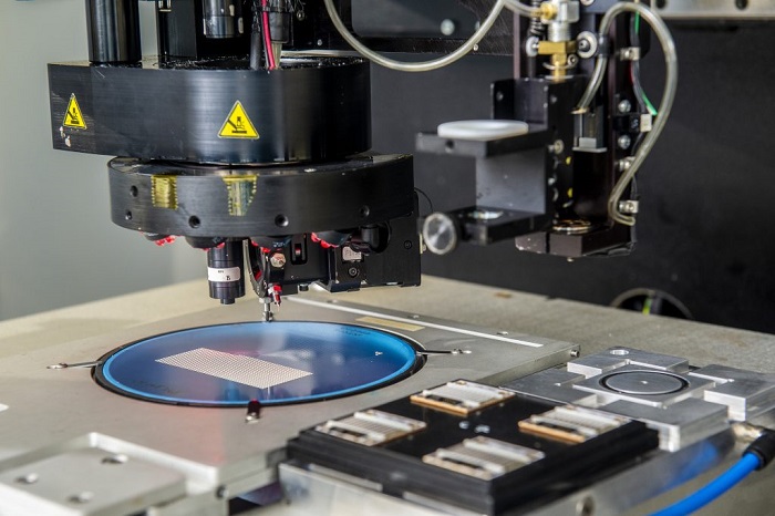 微間距LED顯示屏芯片結構與倒裝LED芯片錫膏焊料的選擇